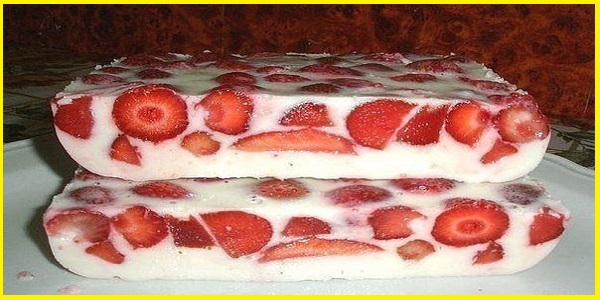 Легкий клубничный десерт без выпечки…Очень вкусно!