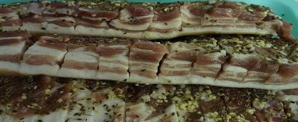 Очень вкусное, мягкое, маринованное сало