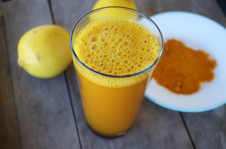 ПЕЙТЕ ВОДУ С КУРКУМОЙ КАЖДОЕ УТРО И ВЫ УВИДИТЕ, ЧТО ПРОИЗОЙДЕТ!