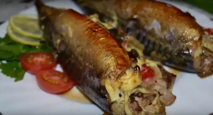 Скумбрия, запеченная в духовке в оригинальном маринаде