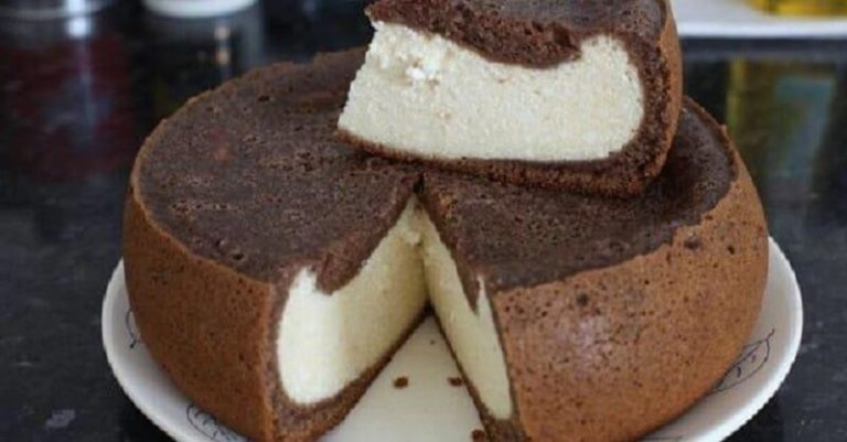 Вкуснейший шоколадный пирог с творогом